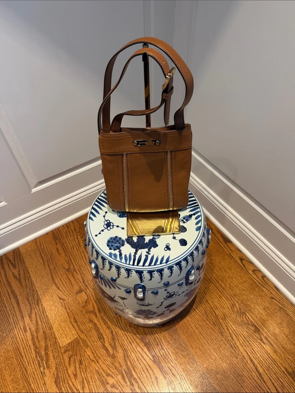 MICHAEL Michael Kors Moxley Crossbody